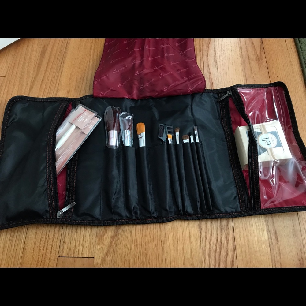 Brand New Make up bag and brushes roll up set